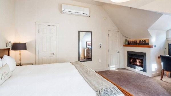 Hotel Columbia image 11