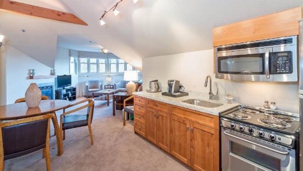 Hotel Columbia image 20